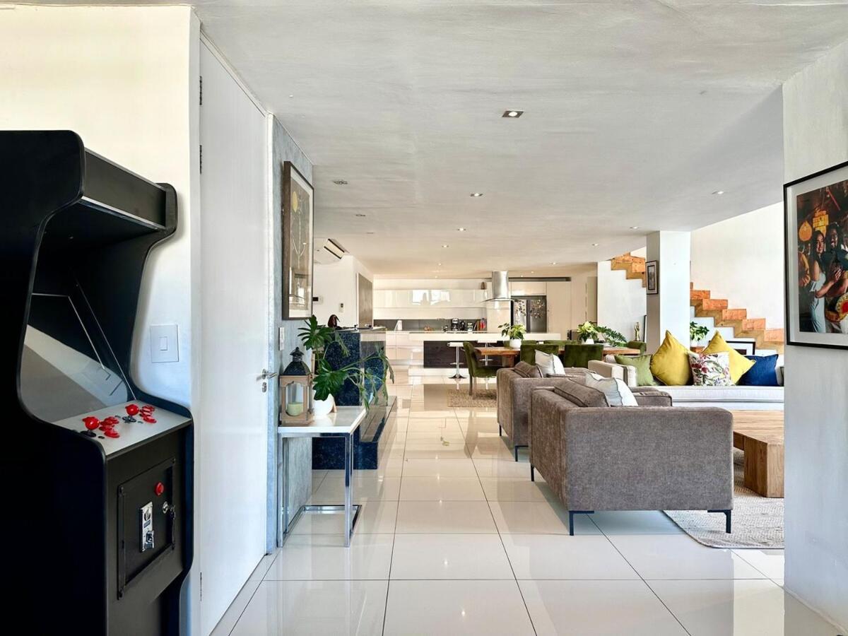 Central Luxury Penthouse, Private Pool & Backup Power Ciudad del Cabo Exterior foto